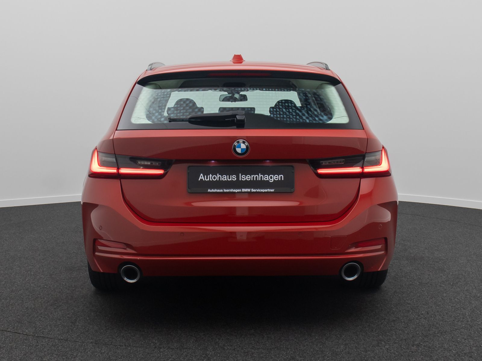 Fahrzeugabbildung BMW 320d xD DAB Alarm HUD HiFi Sportsitz Geschwindig