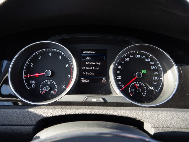 Golf VII 1.5 TSI DSG Highline R-Line LED NAVI AA