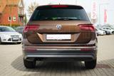 Volkswagen Tiguan 2.0 TSI Highline 4Motion LED Navi ACC AHK - Volkswagen Tiguan: Automatik