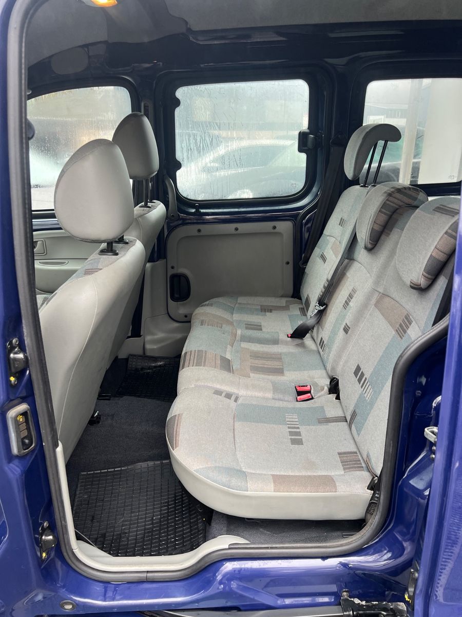 Fahrzeugabbildung Renault Kangoo Campus * 1.HAND *