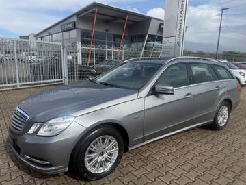 Mercedes E 200 - 2