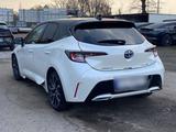 Toyota Corolla Hybrid GR Sport 2.0 HSD EU-Car - Toyota Corolla: Unfallwagen