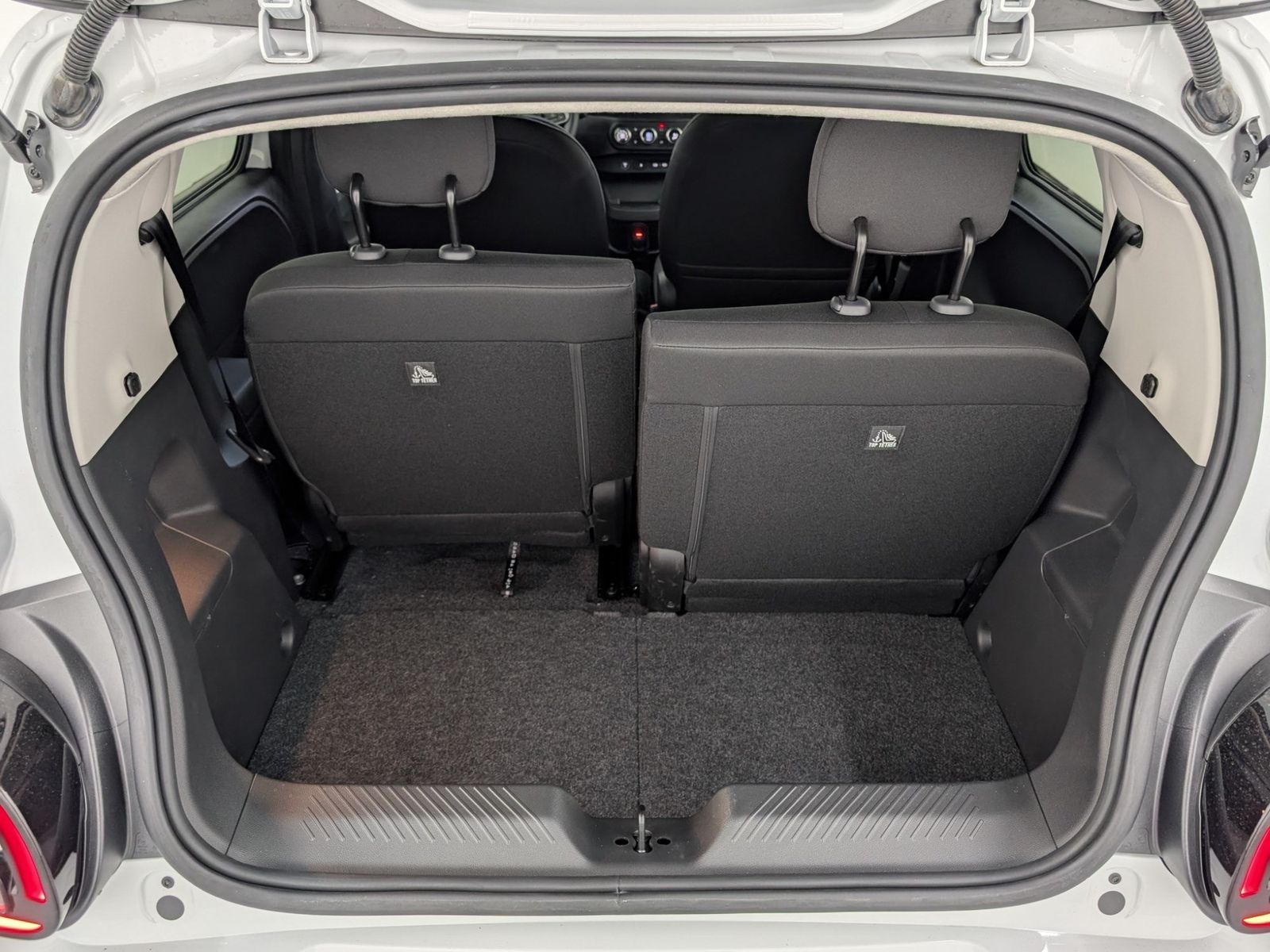 RENAULT Twingo E-TECH Techno 80 Urban Range 18-Zoll – Bild 11