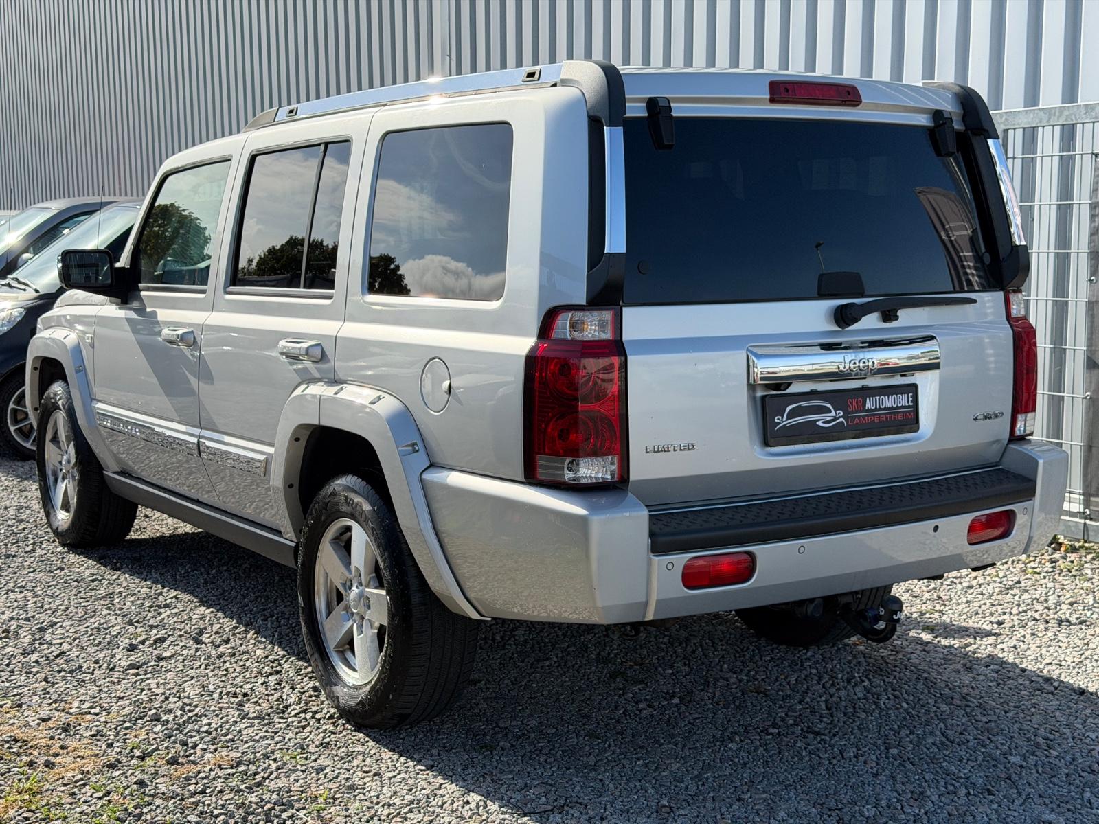 Jeep Commander 3.0 CRD V6 218 ch – 4x4 – 7 places – BVA – Toit panoramique – 186 000 km