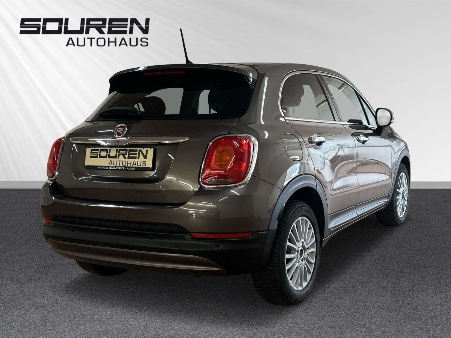 Fahrzeugabbildung Fiat 500X 1.6 JTD LOUNGE KLIMA PANO NAVI