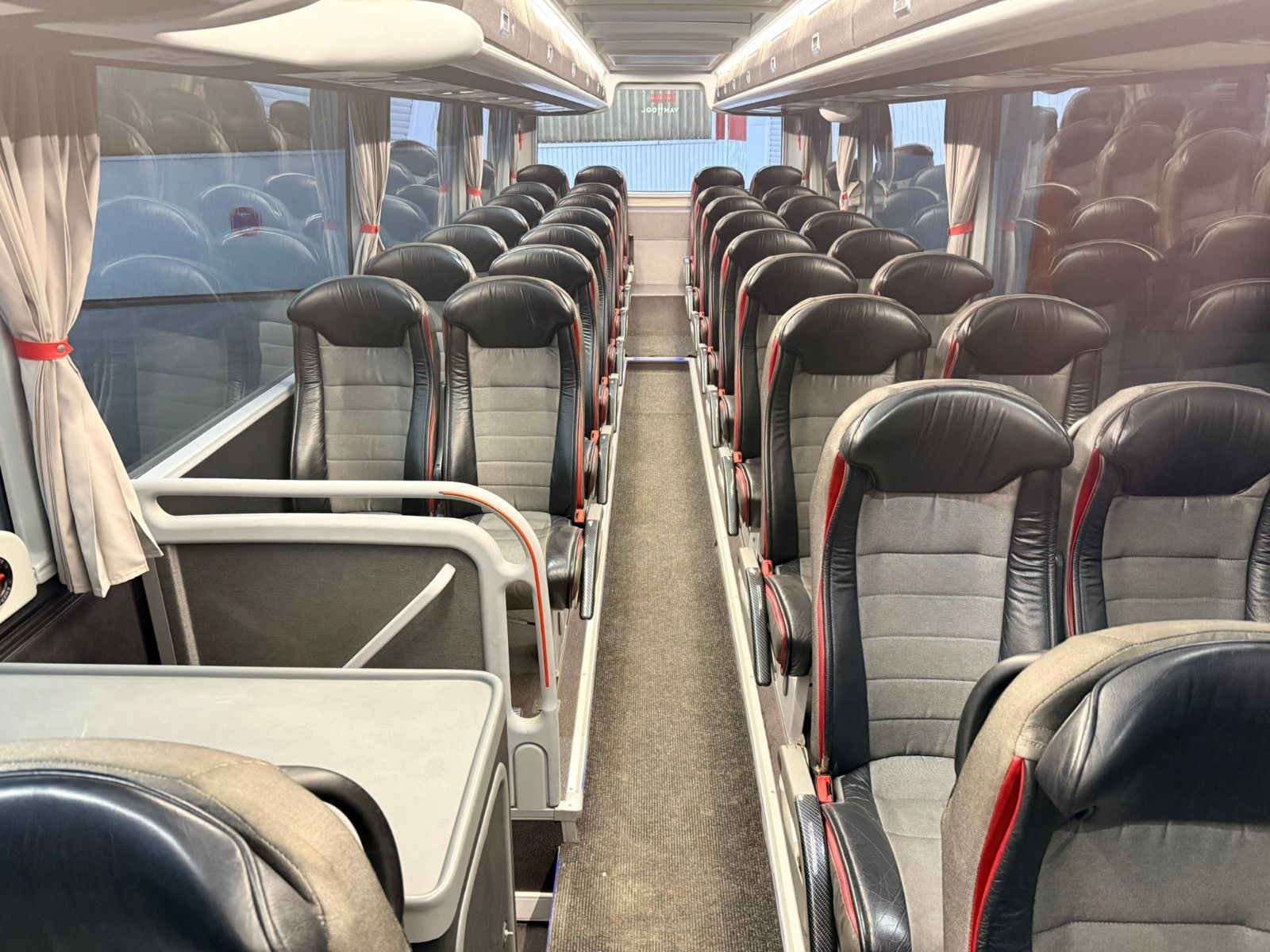 VANHOOL  2017 - Image 23 of 35