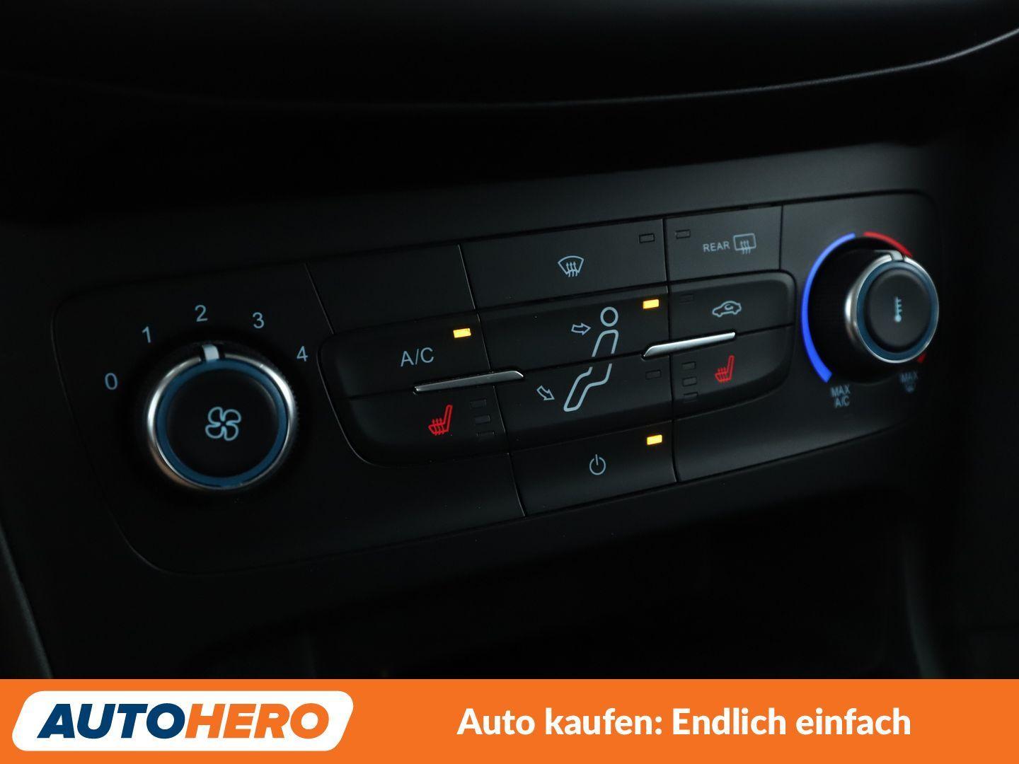 Ford Focus 1.0 EcoBoost Business*NAVI*TEMPO*PDC*SHZ*