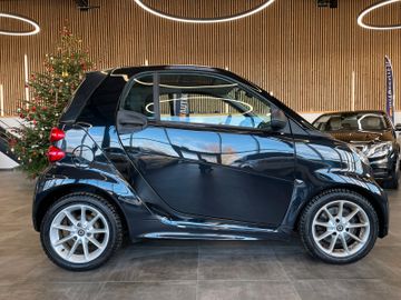 Smart ForTwo Micro Hybrid Drive 52kW *NAVI*KLIMA*SHZ*