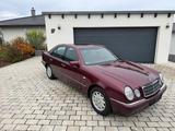 Mercedes-Benz E 230 Elegance 1. Lack, Kratzerfrei - Mercedes-Benz E 230 Gebrauchtwagen