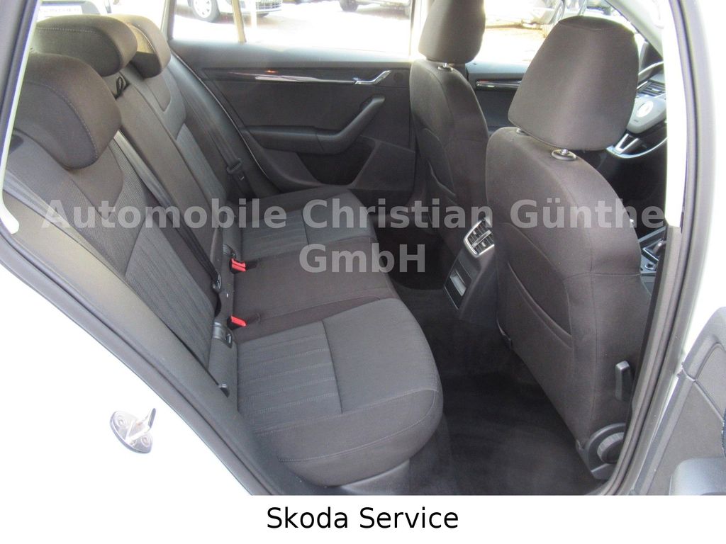 SKODA Octavia Combi Style 1.5TSI 6G NAVIGATION SKODA Octavia Combi Style 1.5TSI 6G NAVIGATION