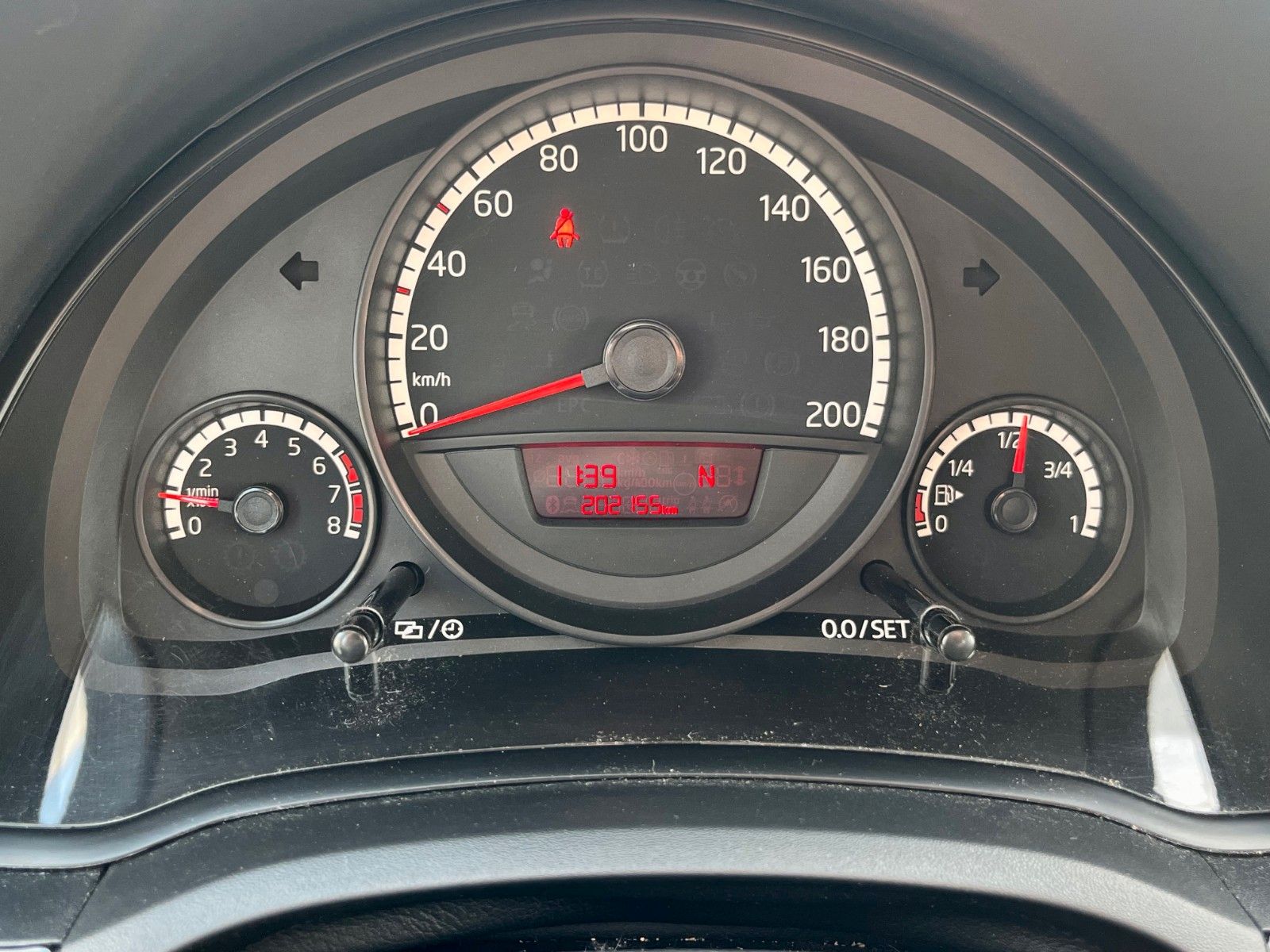 Fahrzeugabbildung Volkswagen up! 1.0 move Aut. Klima Sitzhzg SCHECKHEFT 2.HD