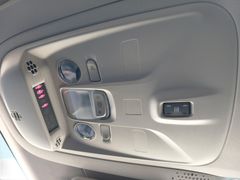 Berlingo Pure Tech 130 EAT 8 Shine M Berlingo Pure Tech 130 EAT 8 Shine M