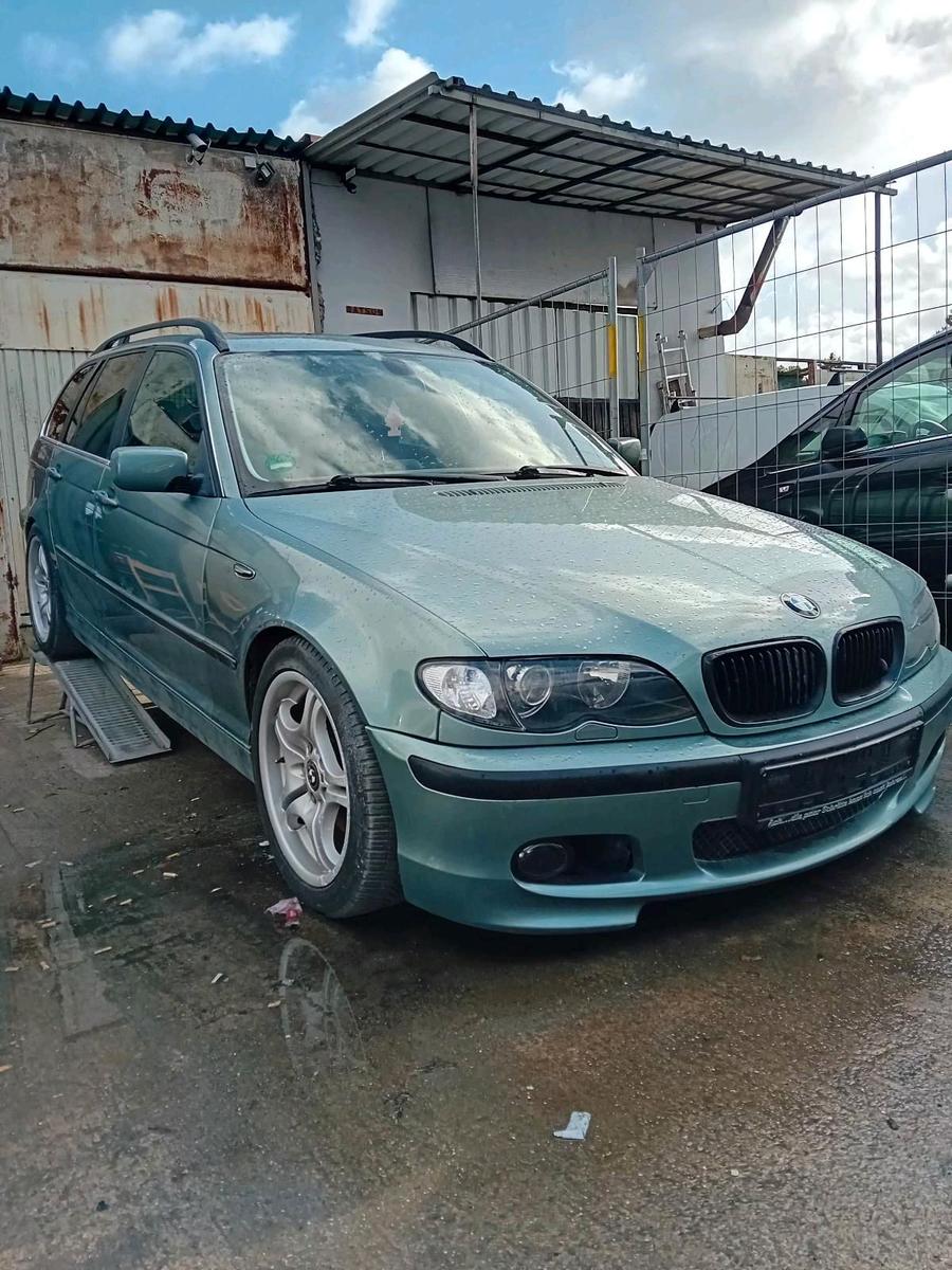 BMW 320