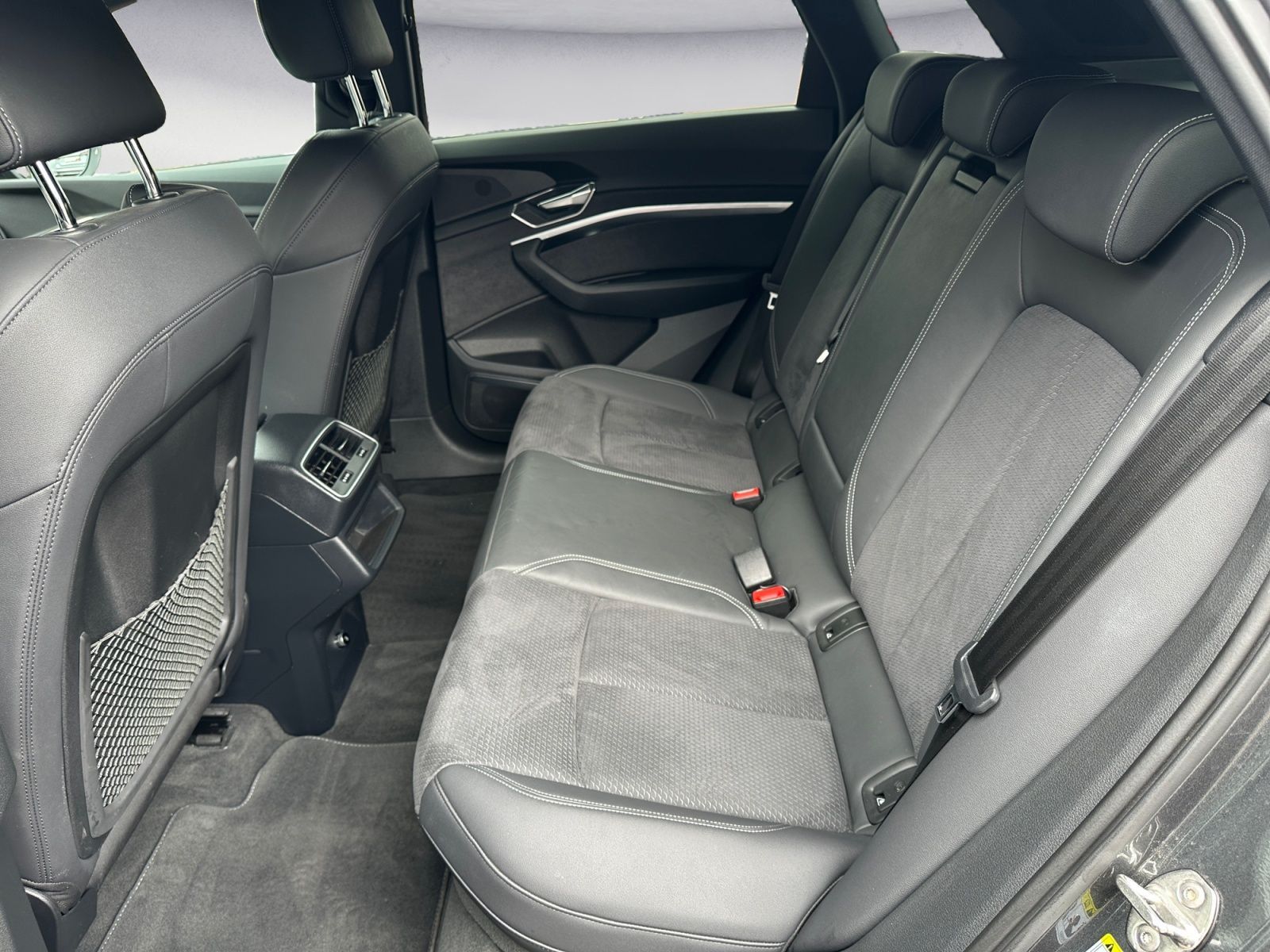 Audi Q8 e-tron - Bild 15