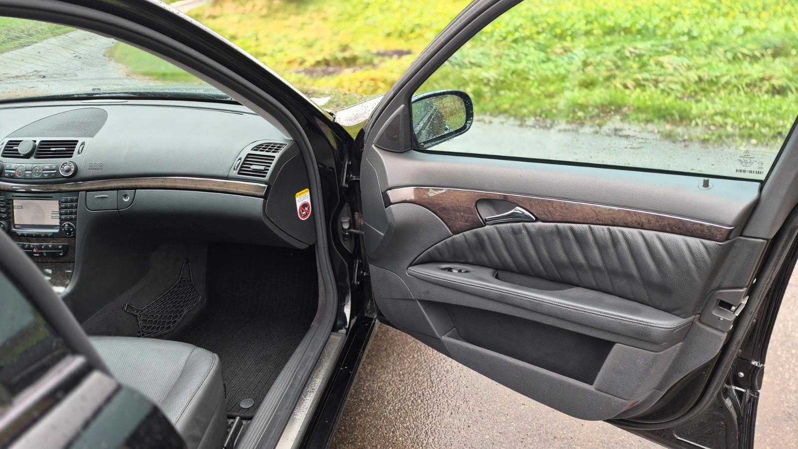 Mercedes-Benz E280 2005 — photo 9