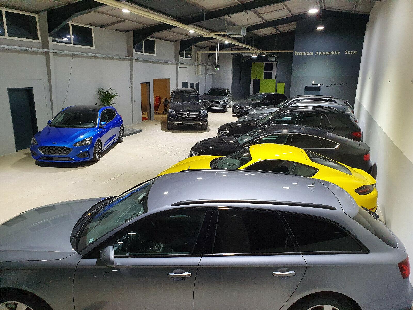 showroom-image-top