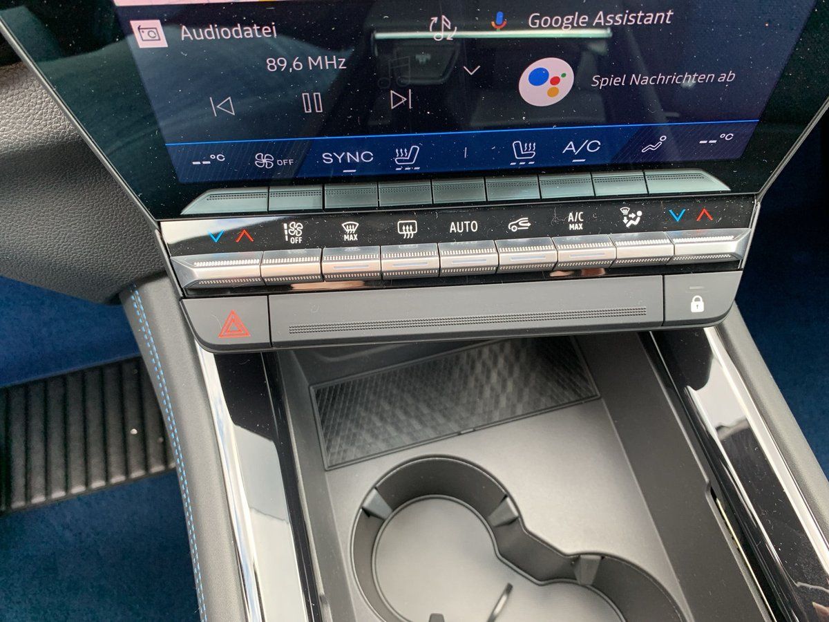 Renault Rafale - Bild 18