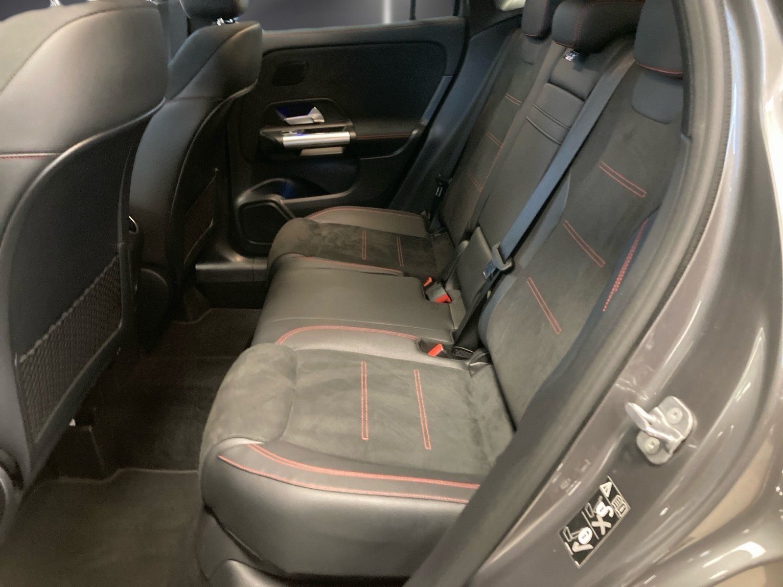 Fahrzeugabbildung Mercedes-Benz GLA 250 e AMG*AHK*Distro*360°*MBeam*22KW*Totwin*