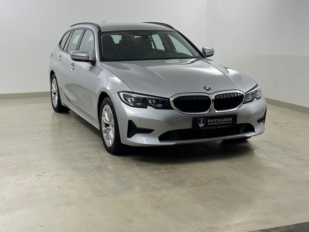Image of BMW 320