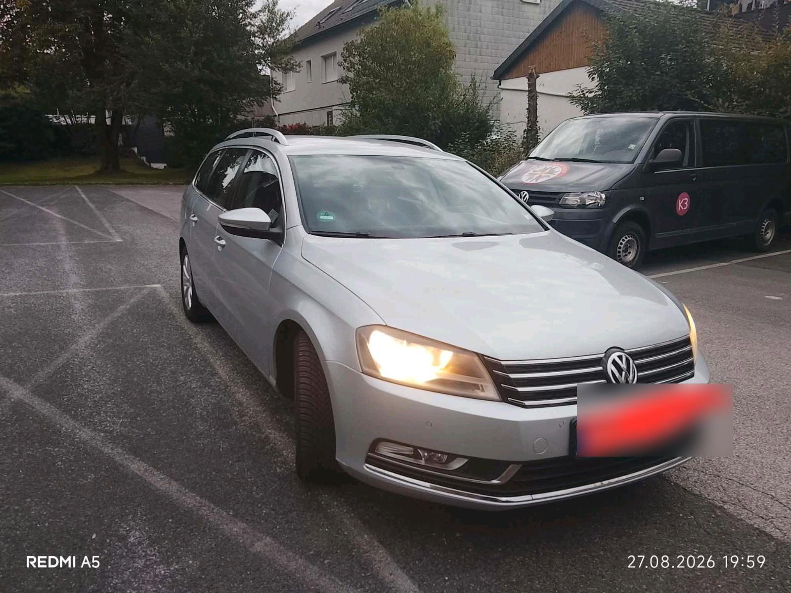 Volkswagen Passat 2011 — вигляд ззаду