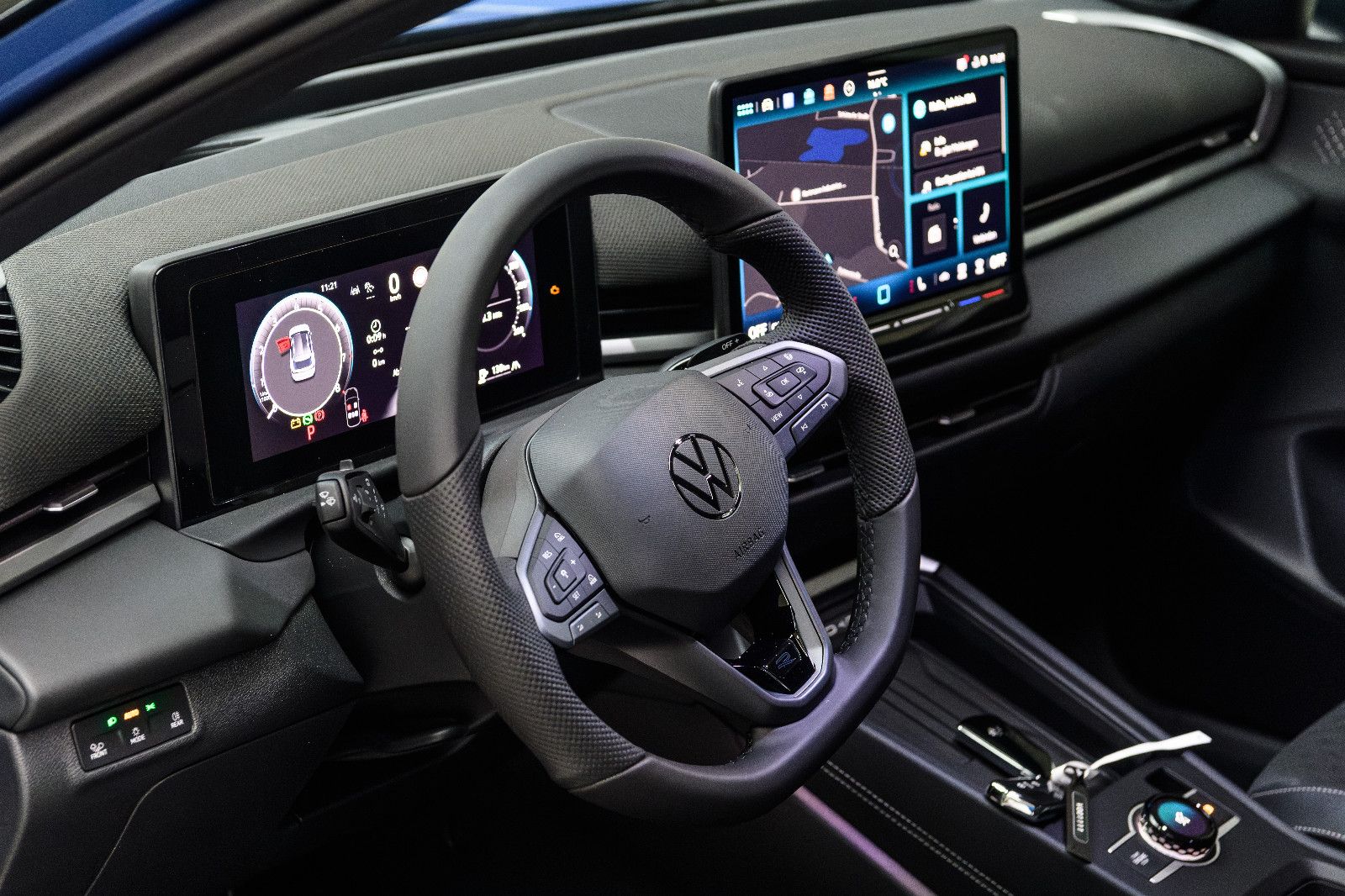 Fahrzeugabbildung Volkswagen T-Roc  1.5l TSI  DSG R-Line Black Style