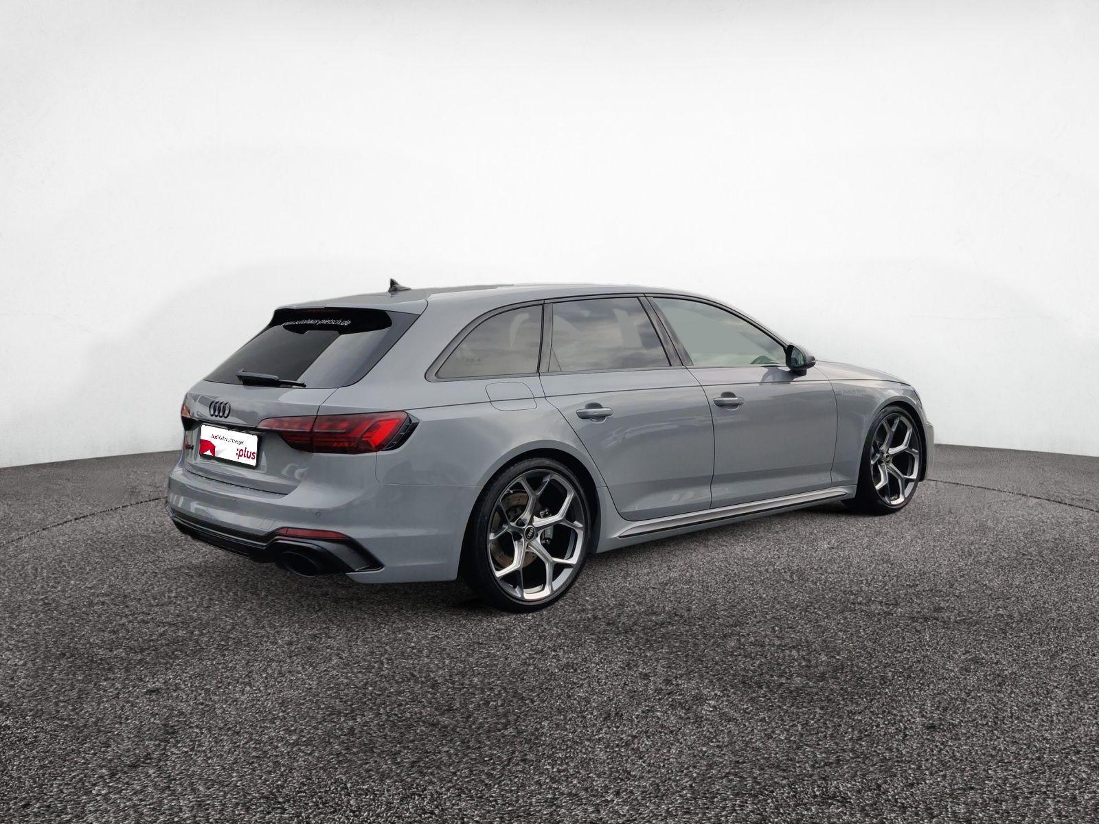 Audi RS4 Avant edition 25 years VMAX 300 B&O Matrix