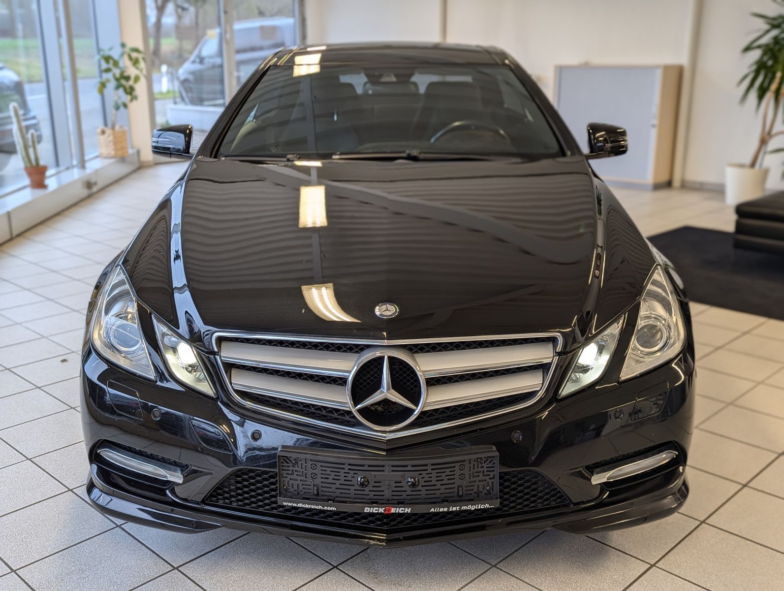 MERCEDES-BENZ E 350 CGI Ava. Memory Leder Navi Pano Sport-Fahr - Image 2