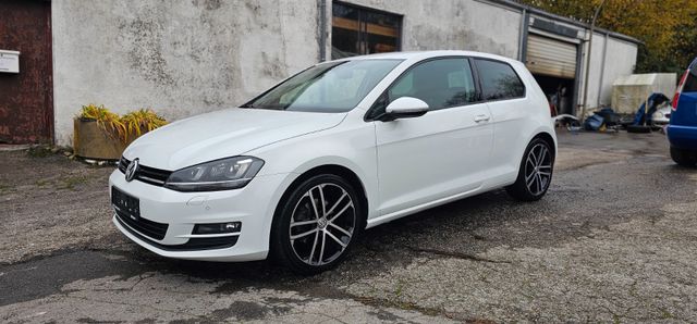 Volkswagen Golf VII Lim. Comfortline Xenon GTI Klima Navi