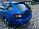 Skoda Octavia 2.0 TSI RS Combi RS - Skoda Octavia: Blau