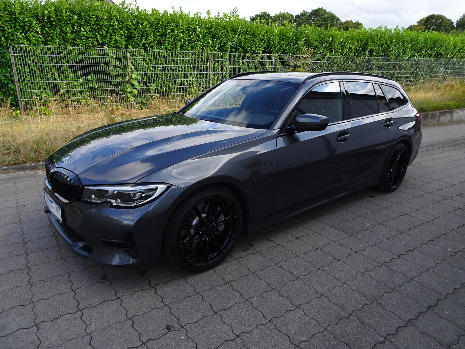 BMW 330 3 Touring 330 e Sport Line