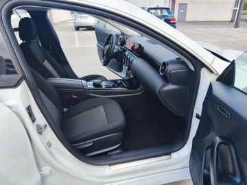 Mercedes CLA Shooting Brake - 12