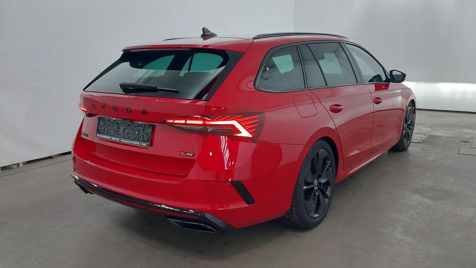 Skoda Octavia RS DSG ACC Navi Sportsitz VIRTUAL 1.Hand