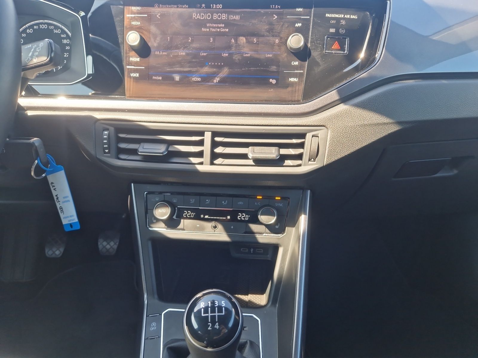 Fahrzeugabbildung Volkswagen Polo Highline TSI, LED ACC SHZ NAVI PDC