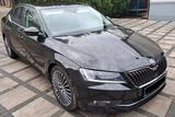 Skoda Superb Premium mit Paravan Space Drive 2 System