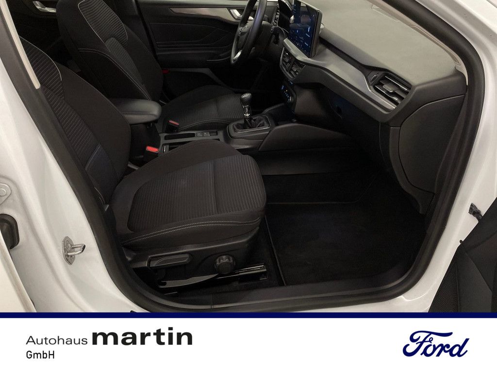 Fahrzeugabbildung Ford Focus 1.5 EcoBlue Titanium S/S ACC FACEL. LED