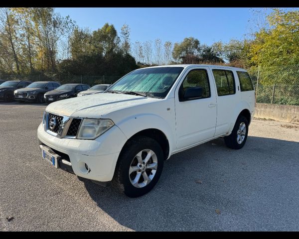 Nissan NISSAN Pathfinder 2.5 dci SE