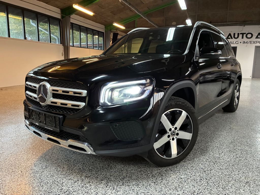 Image of Mercedes-Benz GLB 220