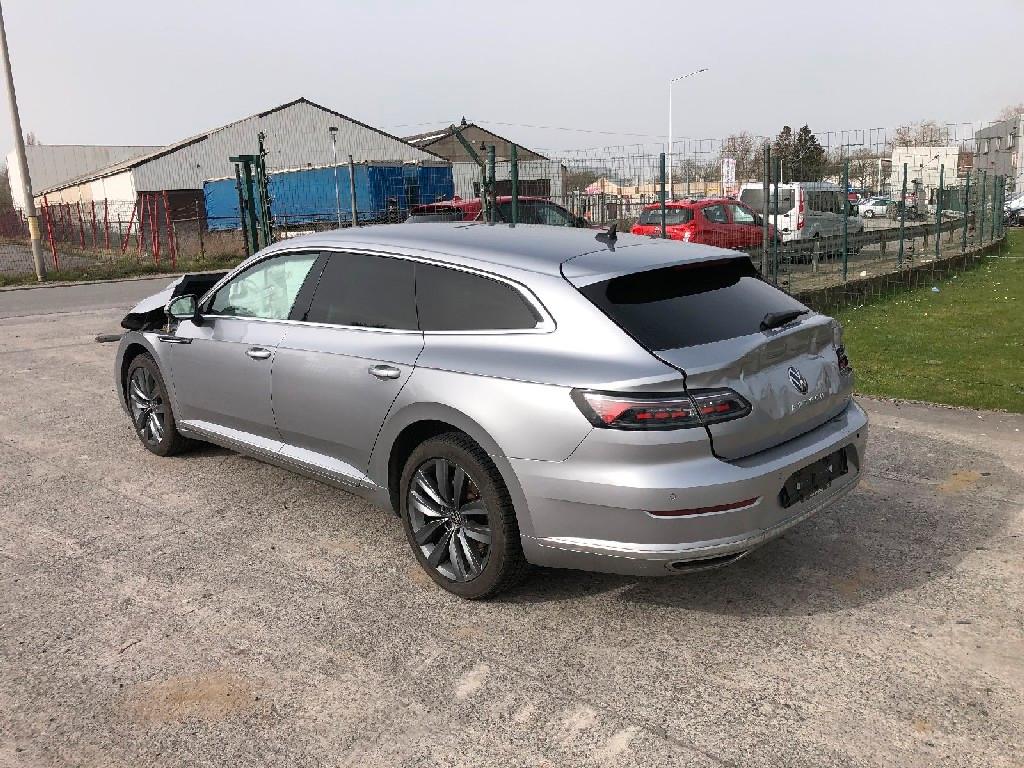 Volkswagen Arteon COMBI 1.4 HYBRIDE