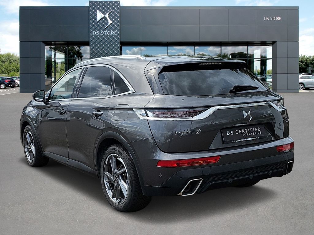 Fahrzeugabbildung DS Automobiles DS 7 Crossback E-Tense 4x4 300 So Chic Hybrid EU