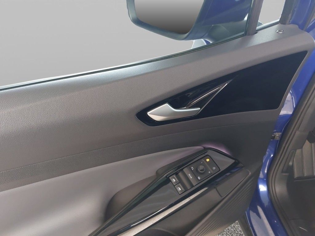 Fahrzeugabbildung Volkswagen ID.5 Pro mit Infotainment-Paket AHZV Wärmepumpe