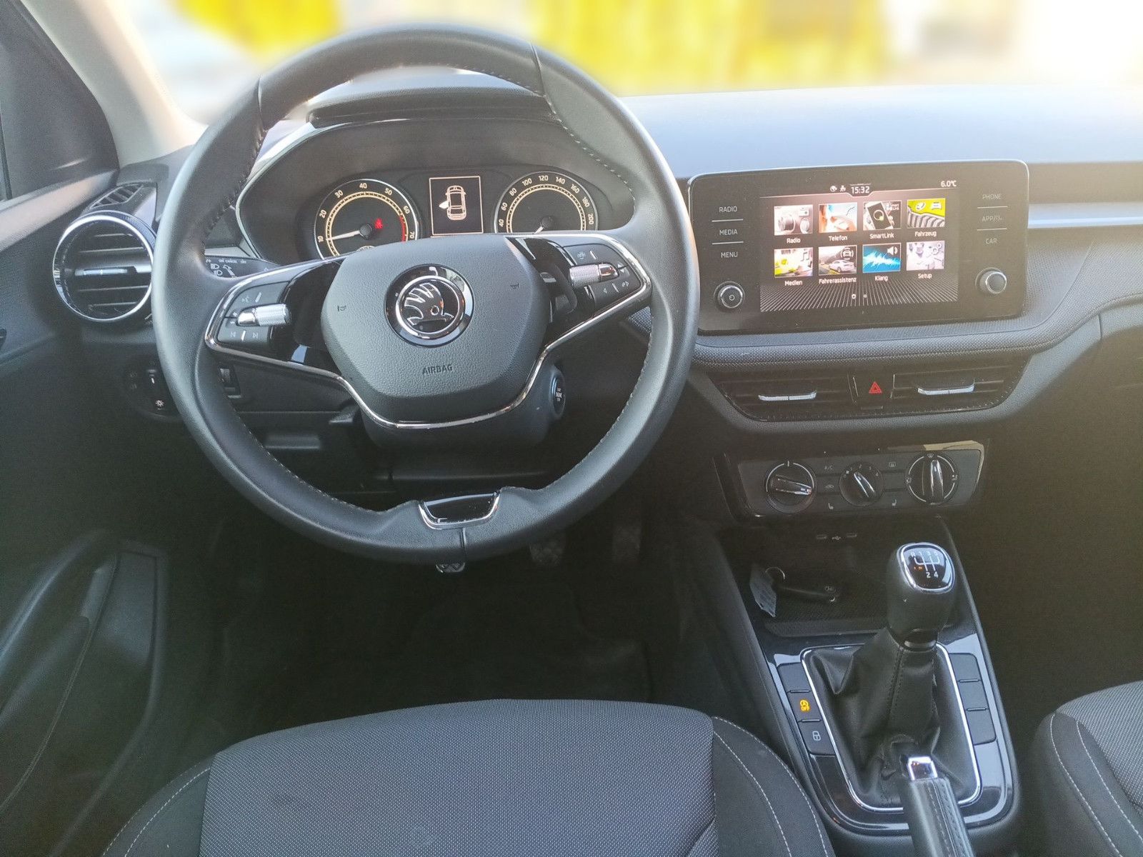 Fahrzeugabbildung SKODA FABIA 1.0 TSI Selection GRA PDC Sitzheiz.