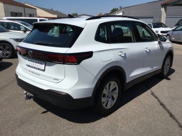 Volkswagen Tiguan - 5