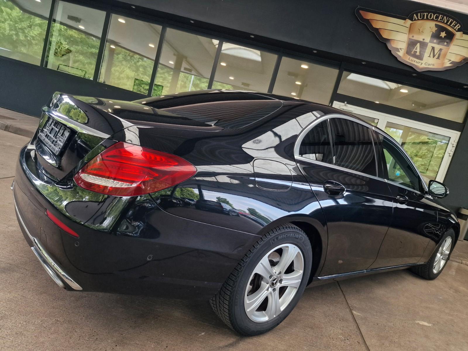 Mercedes-Benz E 220d Lim. AVANTGARDE Teilleder/Kamera/LED