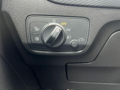 Fahrzeugabbildung Audi Q2 35 TDI sport S LINE ACC KEYLESS LED