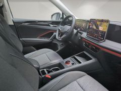 VW Tiguan 1.5 eTSI Life /Pano/LenkradHeiz./ACC/HuD