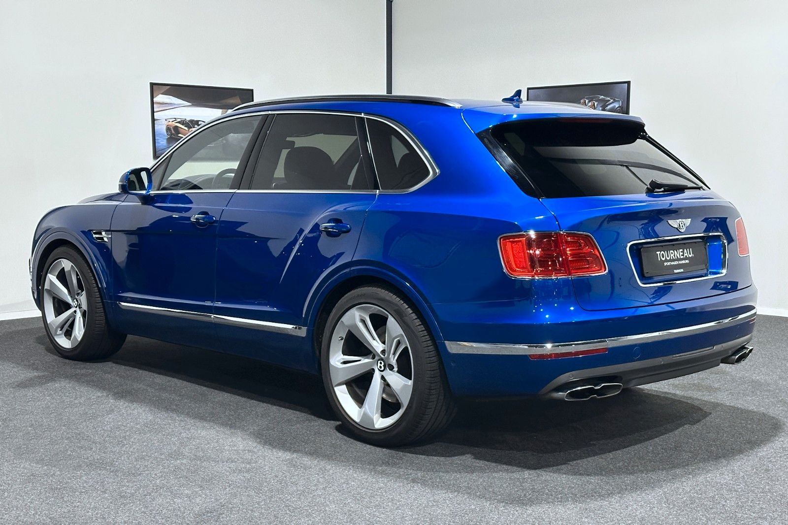 Fahrzeugabbildung Bentley Bentayga V8 Diesel | AHK