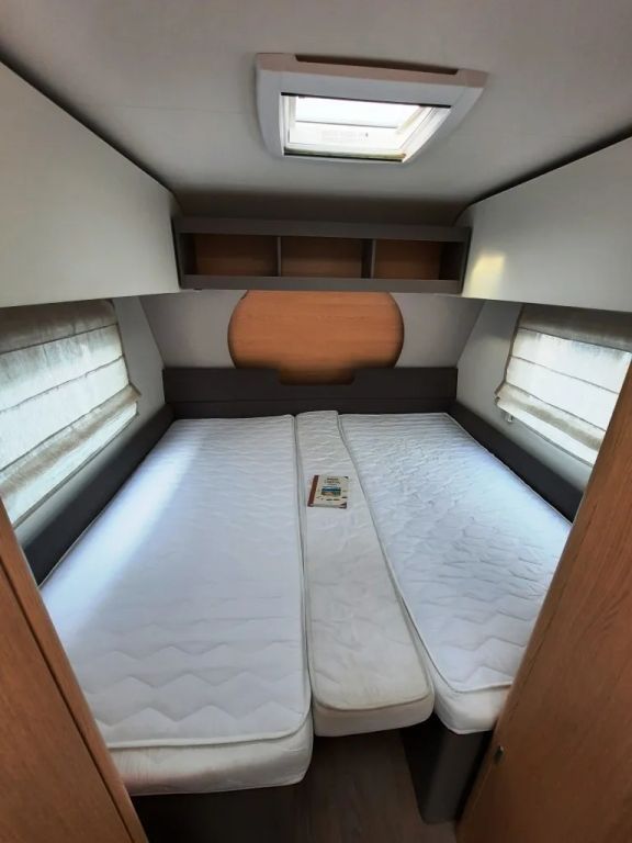 Fahrzeug Übersicht 10 Fahrzeugabbildung LMC Tandero 500 E Sparen Sie 5.590,- €