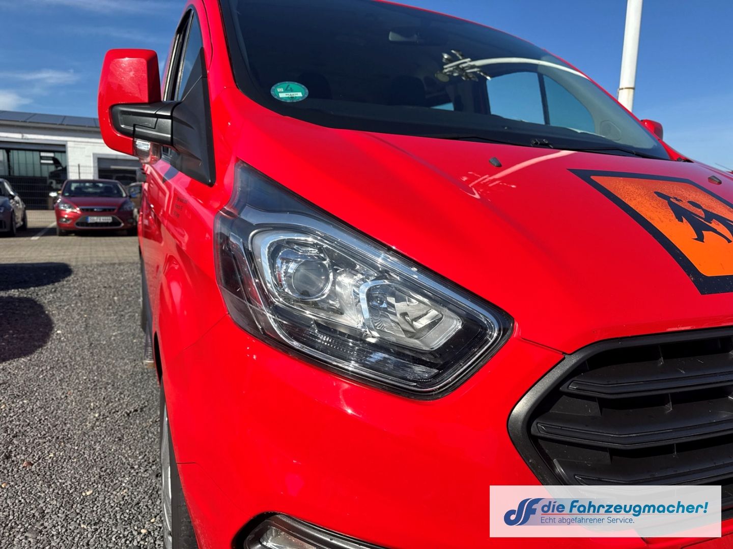 Fahrzeugabbildung Ford Transit Custom Tourneo 320 L1 Trend *EXPORT*4143