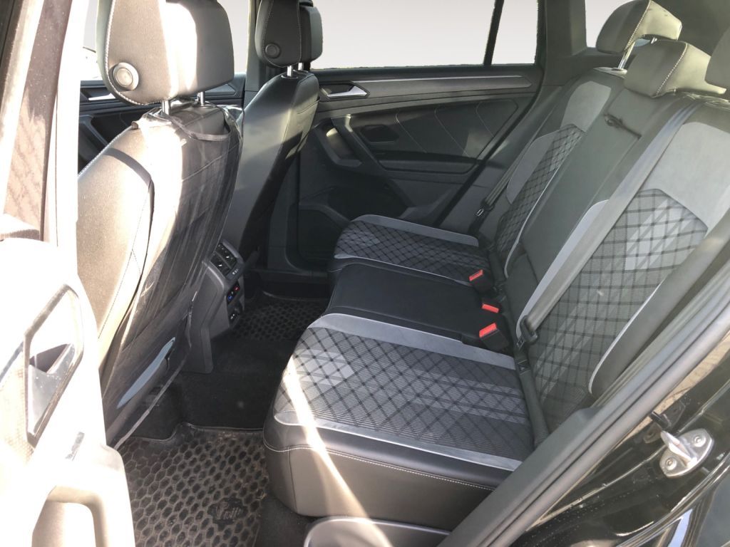 Fahrzeugabbildung Volkswagen Tiguan 2.0 TDI SCR 4MOTION DSG R-Line