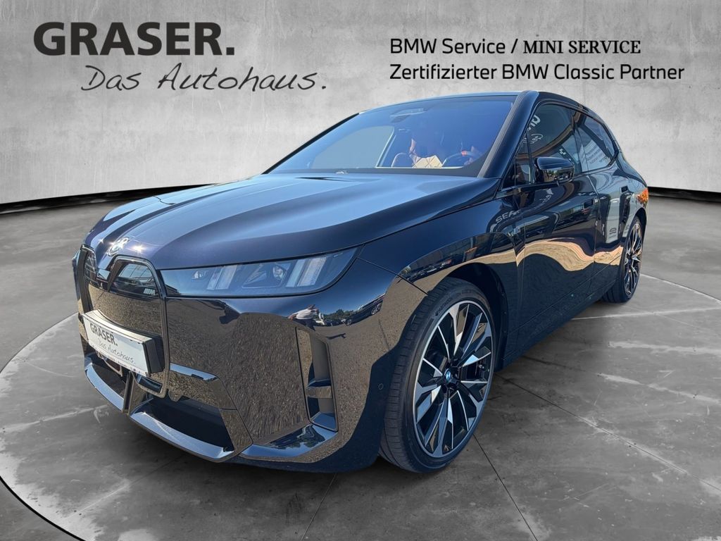 Image of BMW iX
